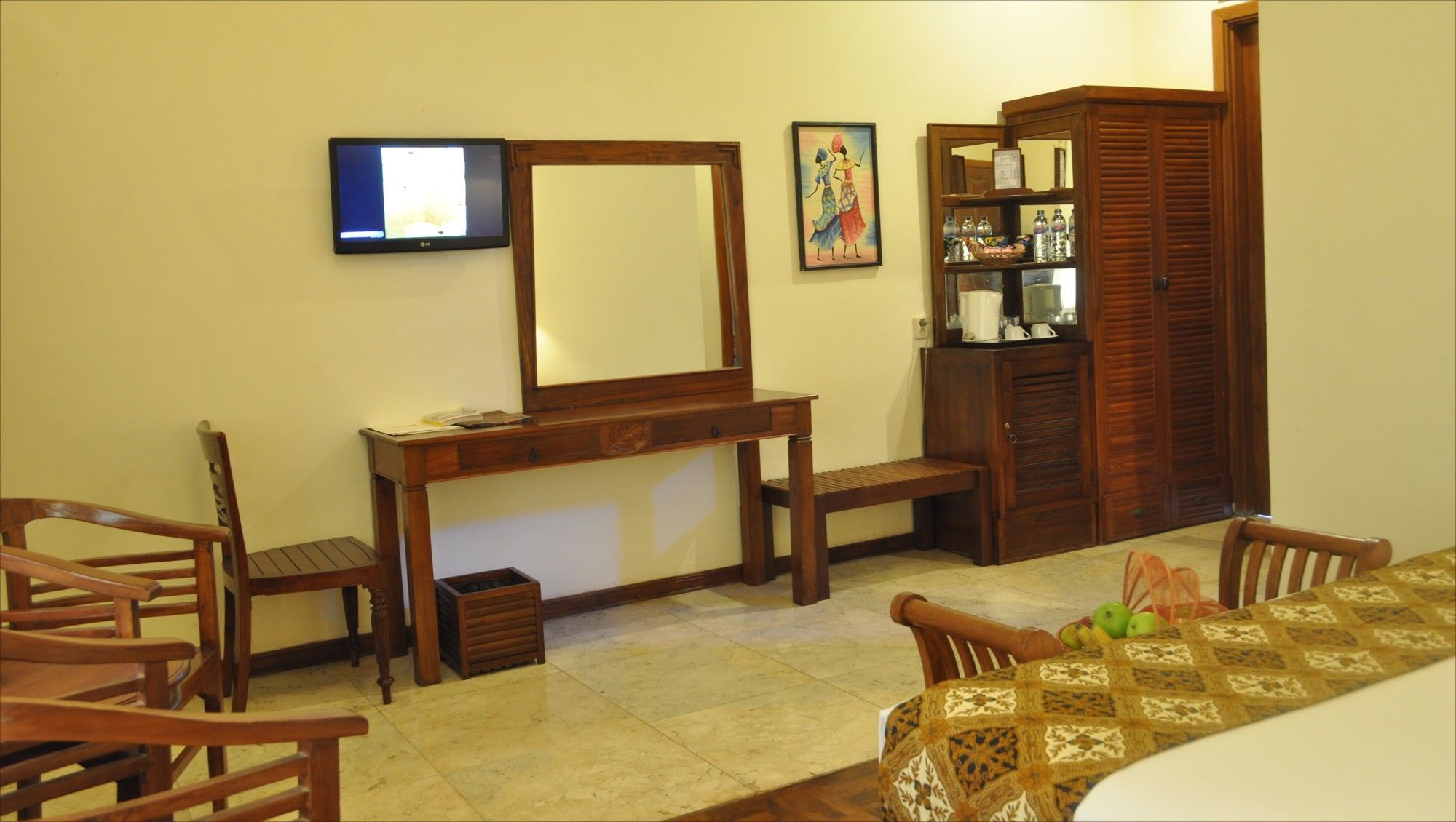 Bukit Daun Hotel And Resort Кедири Екстериор снимка